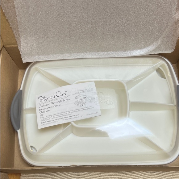 The Pampered Chef Chillzanne Server with Lid - Picture 2 of 5